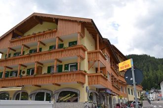 Ladina Holiday